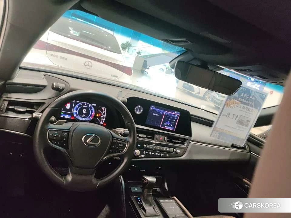 Lexus ES id 4454518 из Китая 9