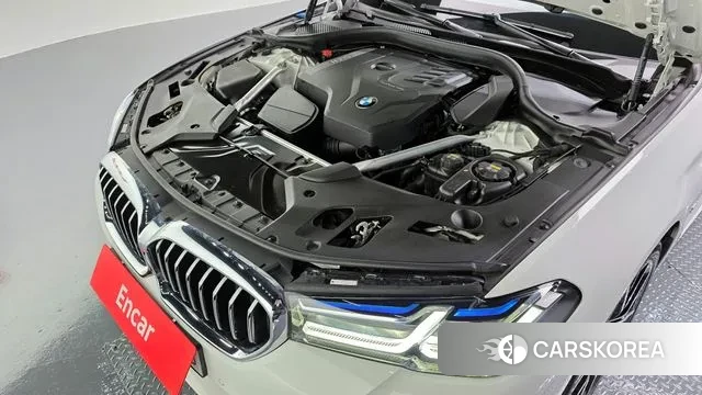 BMW 5 Series (G30) id 3740339 из Кореи 16