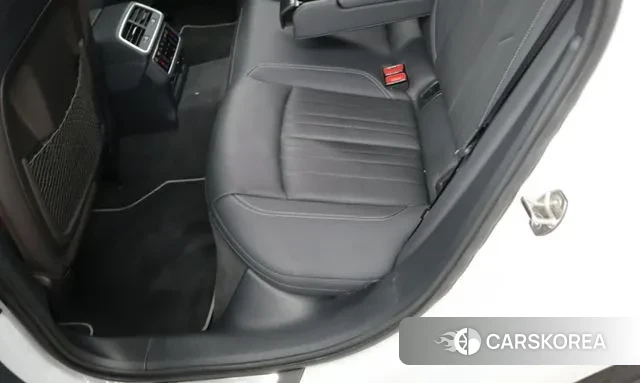 Audi A6 (C8) 2021 Белый из Кореи, фото 6