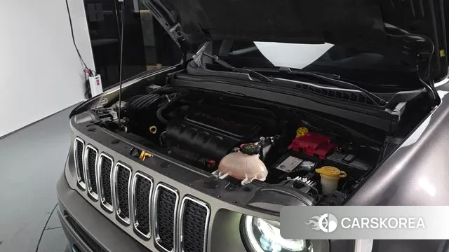 Jeep Renegade id 2985469 из Кореи 16