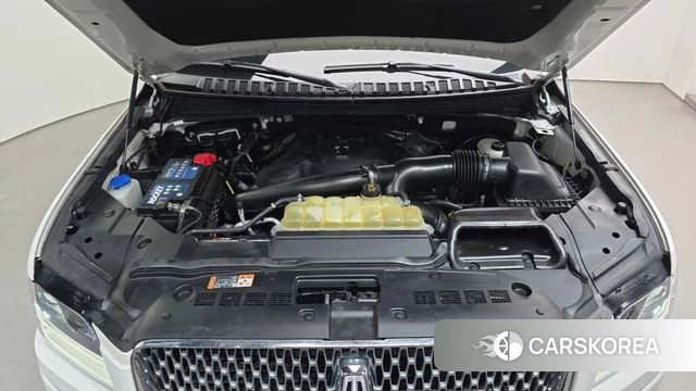 Lincoln Navigator 4th generation id 4464409 из Кореи 29