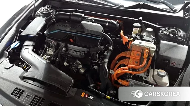 Hyundai Grandeur Hybrid (GN7) id 3726237 из Кореи 16