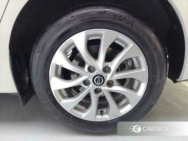 Nissan Xuan Yi id 4277407 из Китая 16