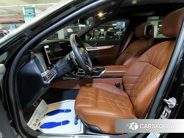 BMW 7 Series (G70) id 4302172 из Кореи 16