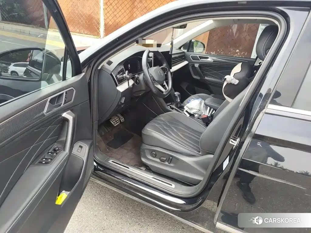Volkswagen Tiguan L id 4622532 из Китая 17