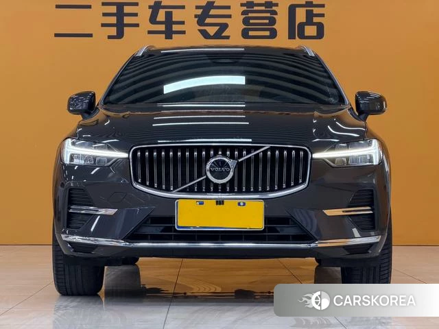 Volvo XC60 2021 Темно-серый из Китая, фото 6