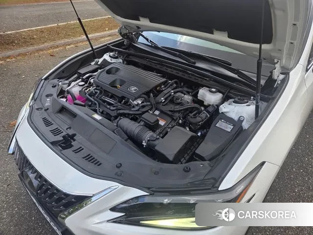 Lexus ES300h 7th generation id 3109749 из Кореи 16