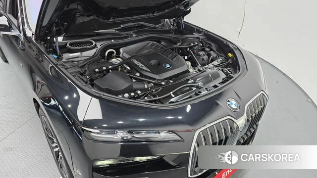 BMW 7 Series (G70) id 4315118 из Кореи 32