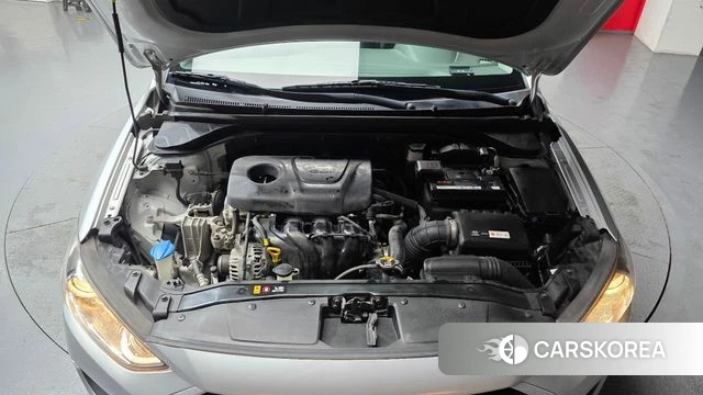 Hyundai Avante AD id 4620684 из Кореи 30