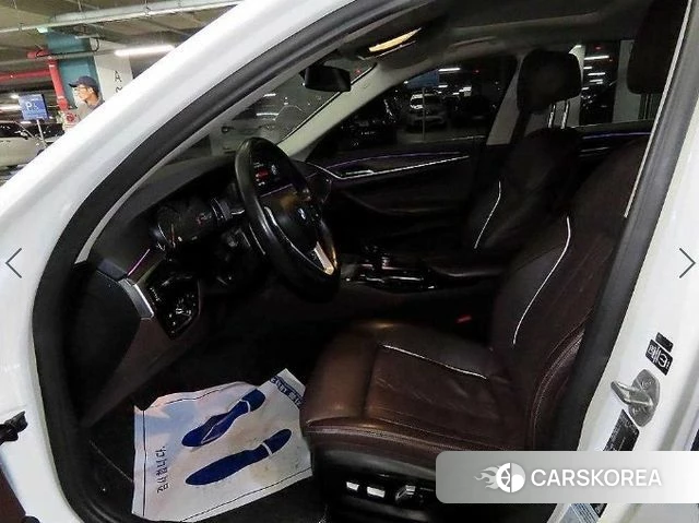 BMW 5 Series (G30) id 3899729 из Кореи 16