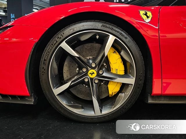 Ferrari SF90 Spider id 4349458 из Кореи 16