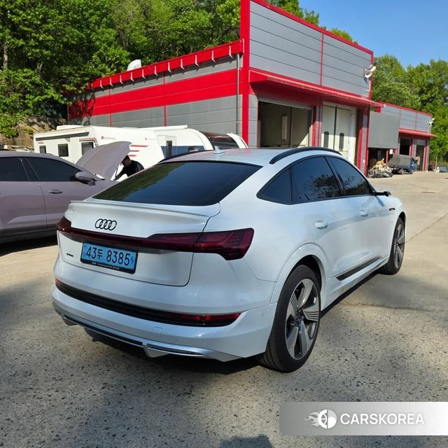 Audi e-Tron id 4283013 из Кореи 16