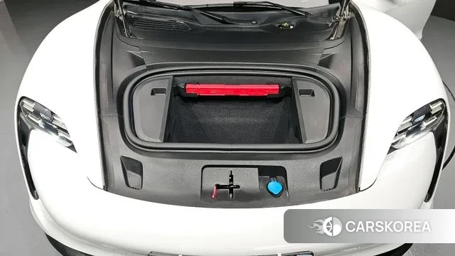 Porsche Taycan id 3411997 из Кореи 16