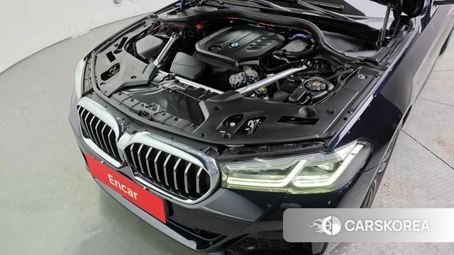 BMW 5 Series (G30) id 3812841 из Кореи 16