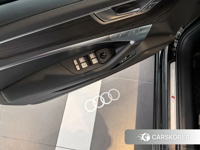 Audi A6L id 4341696 из Китая 15