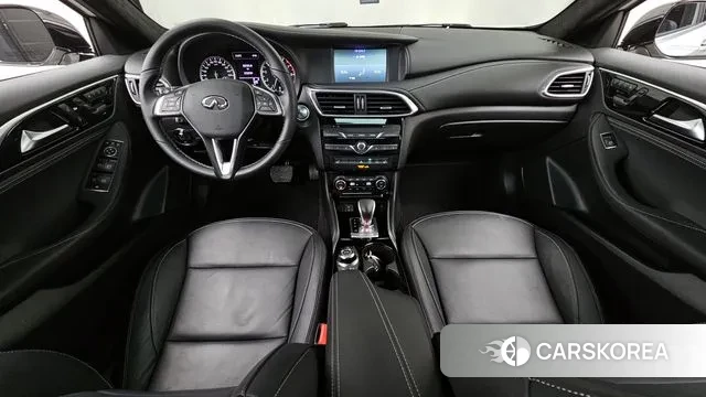 Infiniti Q30 id 3692577 из Кореи 16