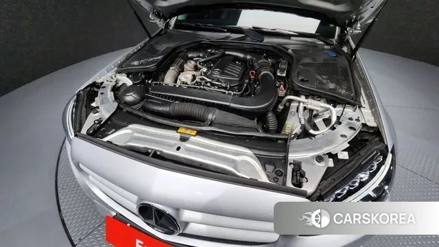 Mercedes-Benz C-Class W205 id 3330651 из Кореи 16