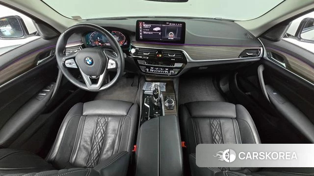BMW 5 Series (G30) id 4555983 из Кореи 26