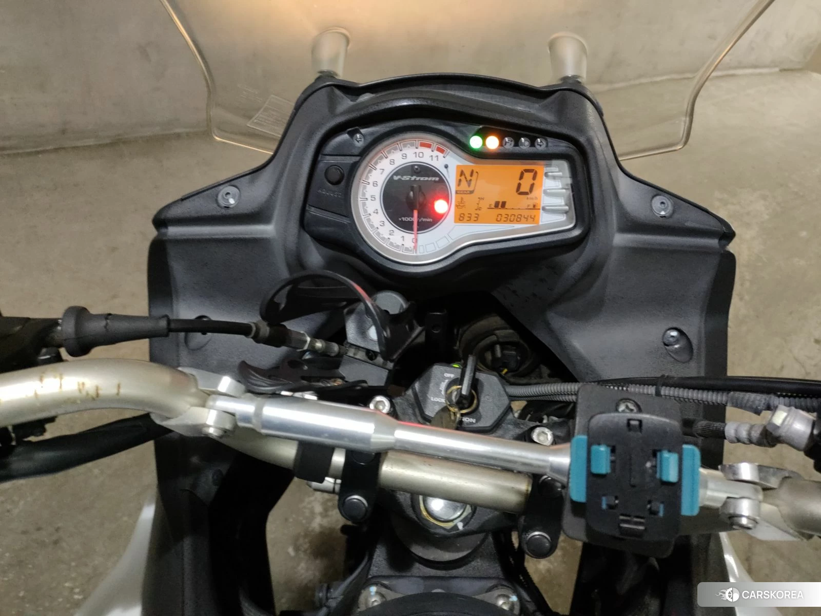 Suzuki V-STROM 650 DL650 id 3947409 из Японии 6