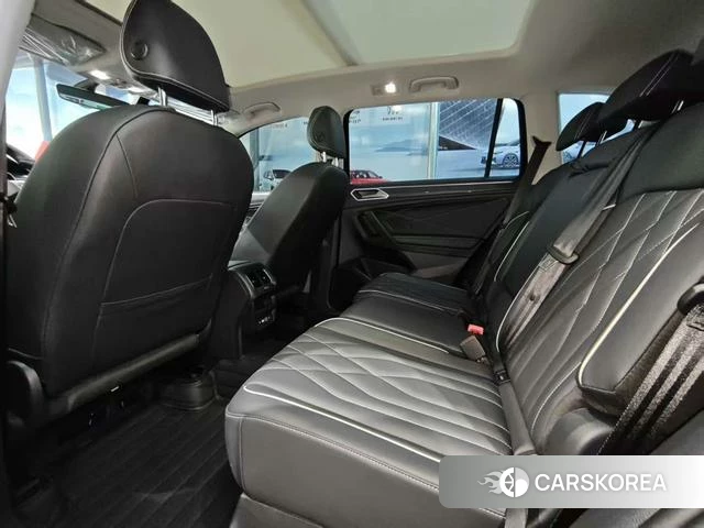 Volkswagen Tiguan L 2024 Черный из Китая, фото 6
