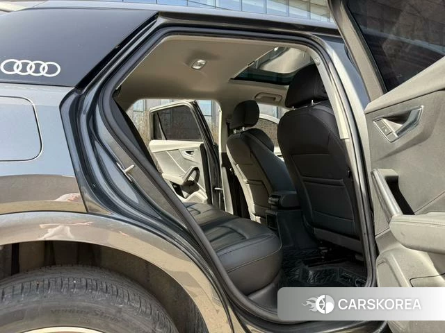 Audi Q2L id 4253789 из Китая 17