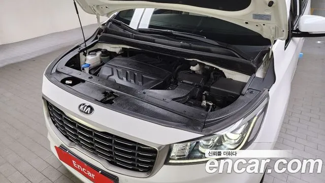 Kia The New Carnival id 2469365 из Кореи 16