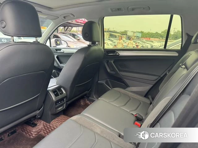 Volkswagen Tiguan L id 4353550 из Китая 13