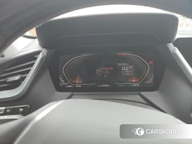 BMW 1 Series (F40) id 3038319 из Кореи 7