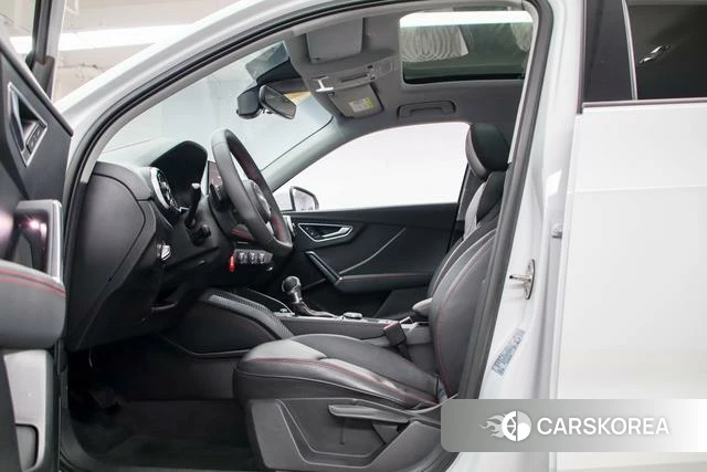 Audi Q2L id 4272906 из Китая 19