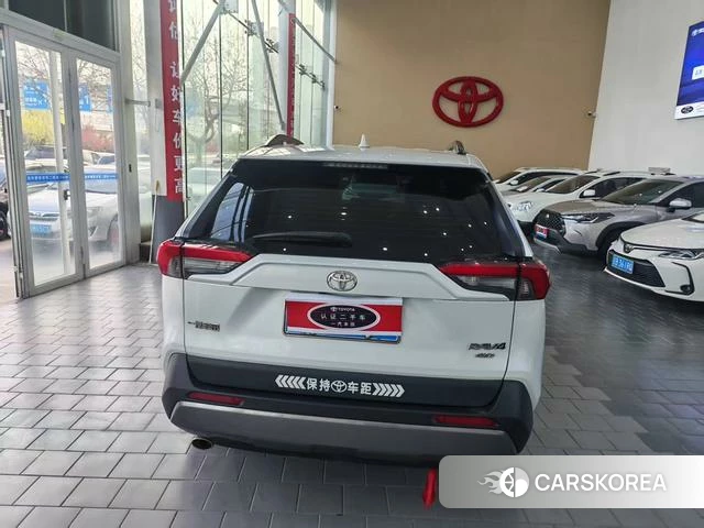 Toyota RAV4 Rongfang 2021 Белый из Китая, фото 6