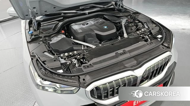 BMW 5 Series (G60) id 3831228 из Кореи 16