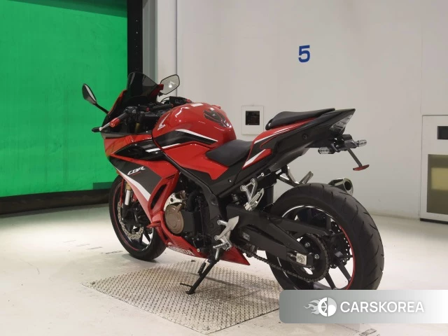 Проданный Honda CBR400R id 4334526 из Японии, фото 6