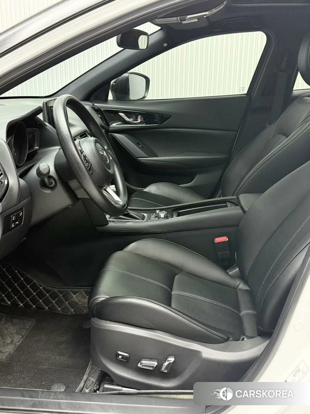 Mazda CX-4 id 4236593 из Китая 19