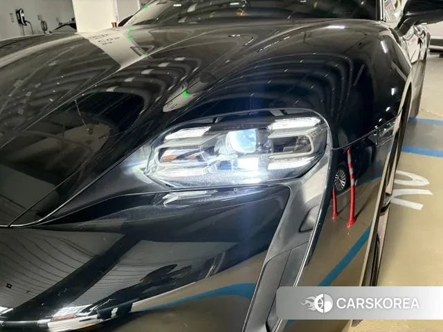 Porsche Taycan id 3406931 из Кореи 7