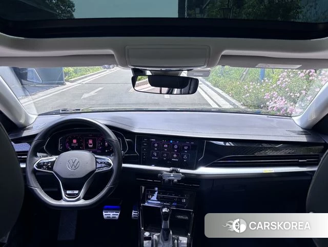 Volkswagen Passat id 4359250 из Китая 12