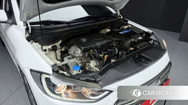 Hyundai Avante AD id 3563412 из Кореи 16