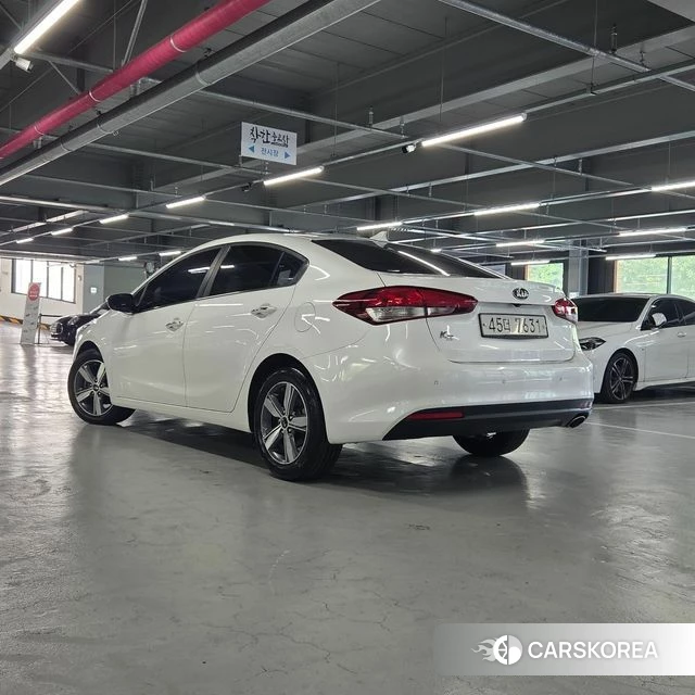 Kia The New K3 id 4582175 из Кореи 16