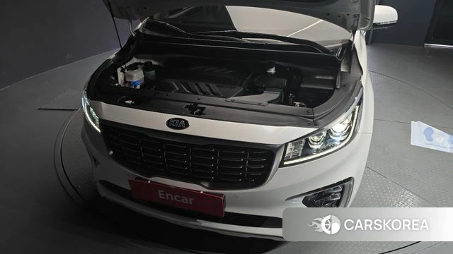 Kia The New Carnival id 4563141 из Кореи 16