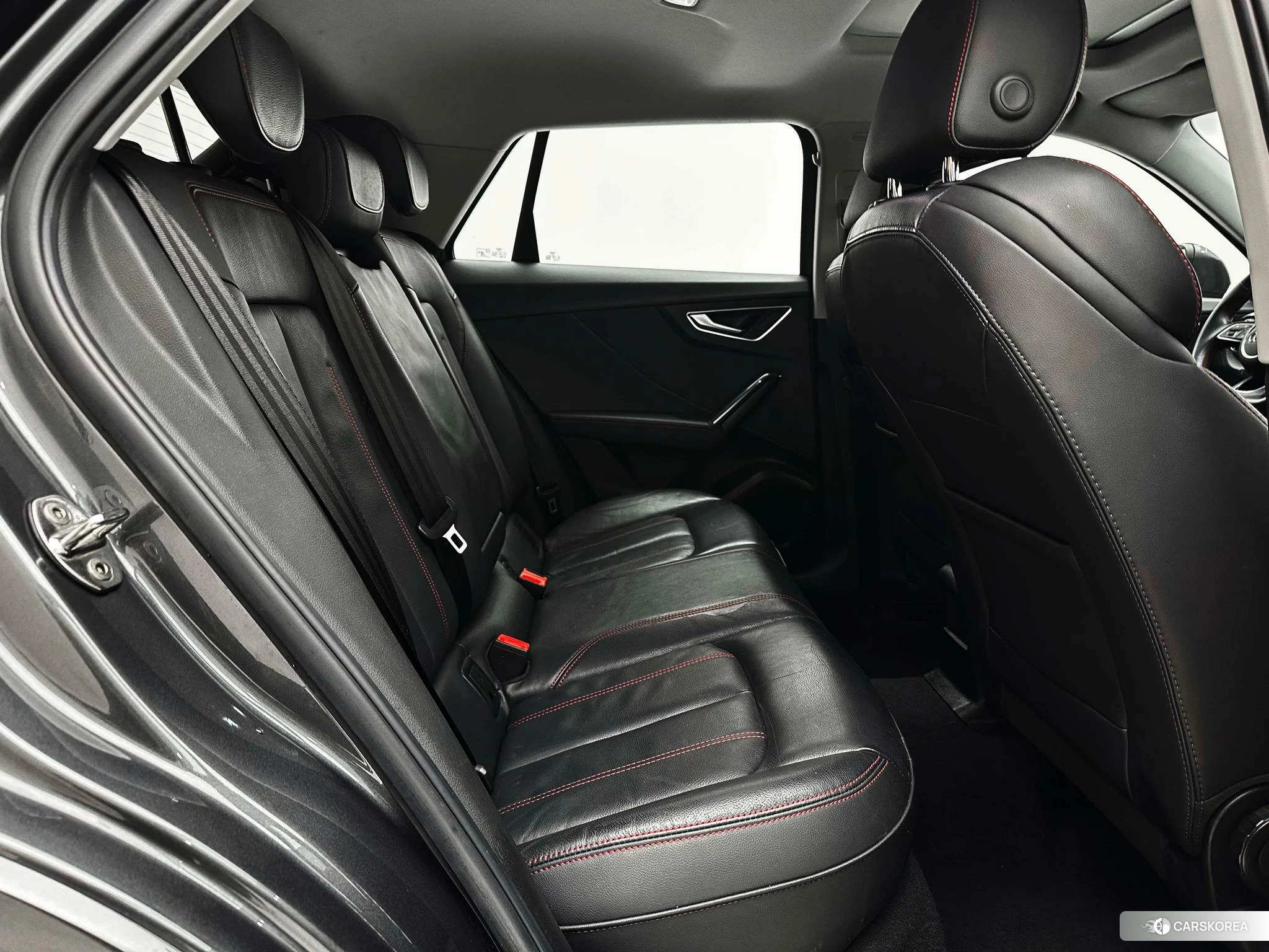Audi Q2L id 4485323 из Китая 20