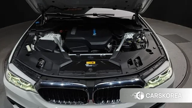 BMW 5 Series (G30) id 3390966 из Кореи 16