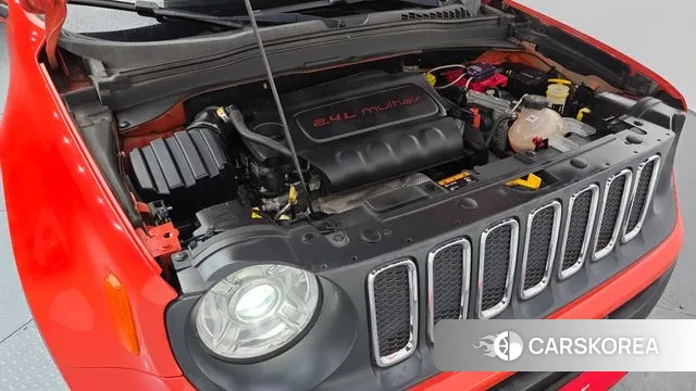 Jeep Renegade id 3647230 из Кореи 16