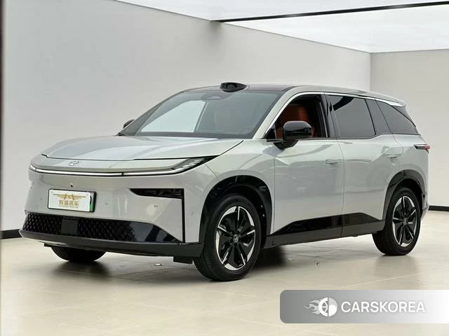 Toyota Platinum Wisdom 3X 2025 Серебристо-серый из Китая, фото 6