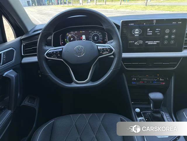 Volkswagen Tiguan L PHEV id 3902138 из Китая 17