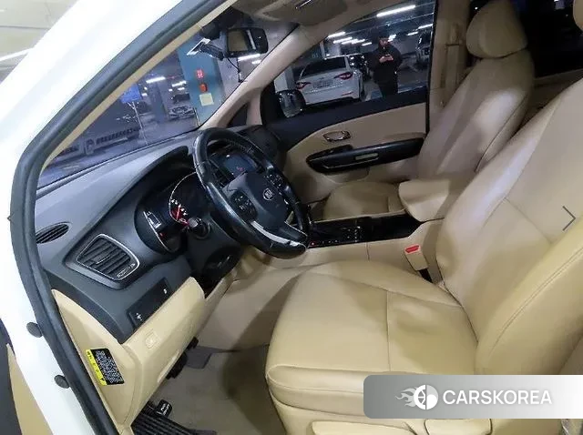 Kia All New Carnival id 3732911 из Кореи 16