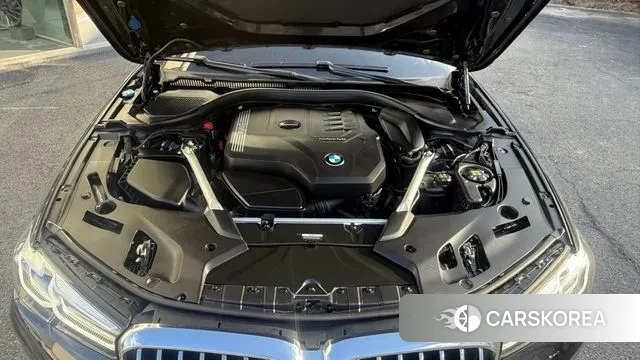 BMW 5 Series (G30) id 3669482 из Кореи 16