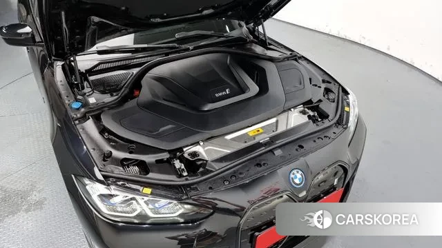 BMW i4 id 2900767 из Кореи 16