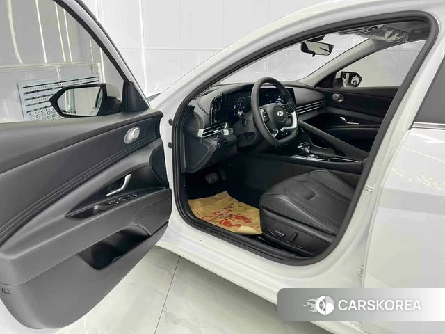 Hyundai Elantra id 4264480 из Китая 17