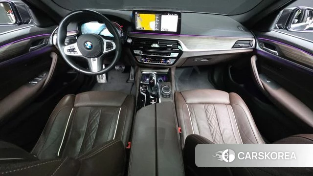 BMW 5 Series (G30) id 3898918 из Кореи 16