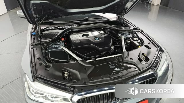 BMW 5 Series (G30) id 4203947 из Кореи 16