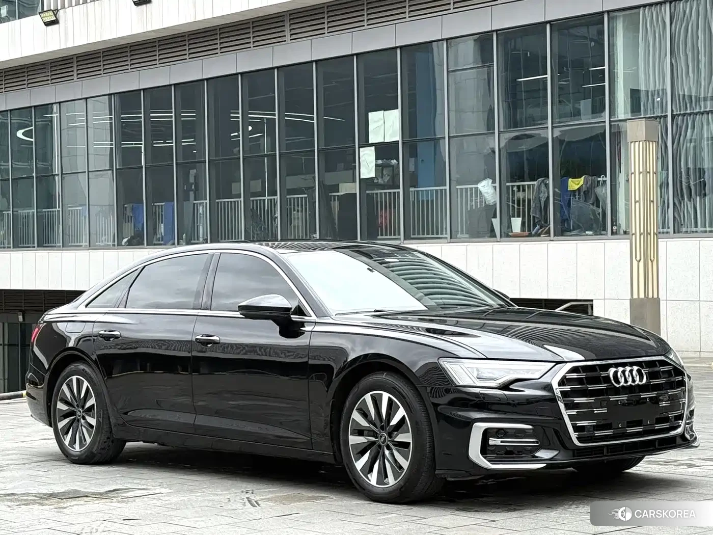 Audi A6L 2022 Черный из Китая, фото 6